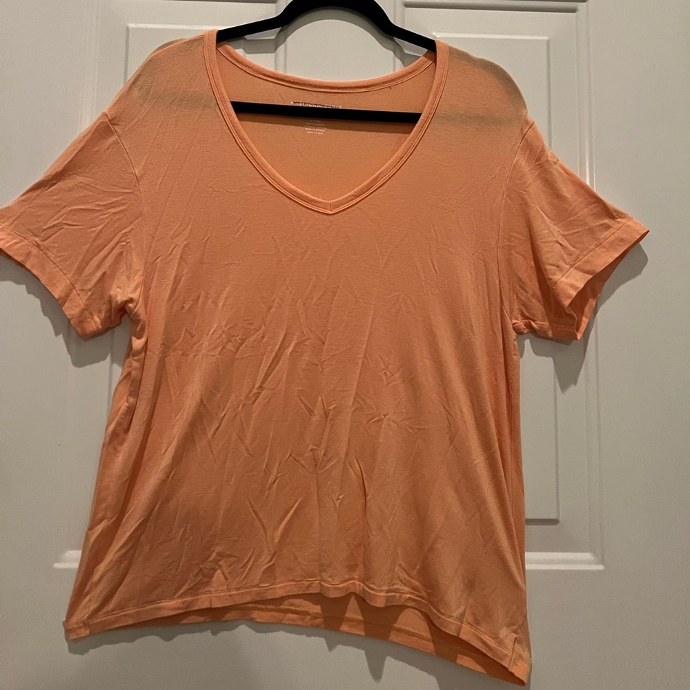 American eagle supper silky shirt
Women’s M